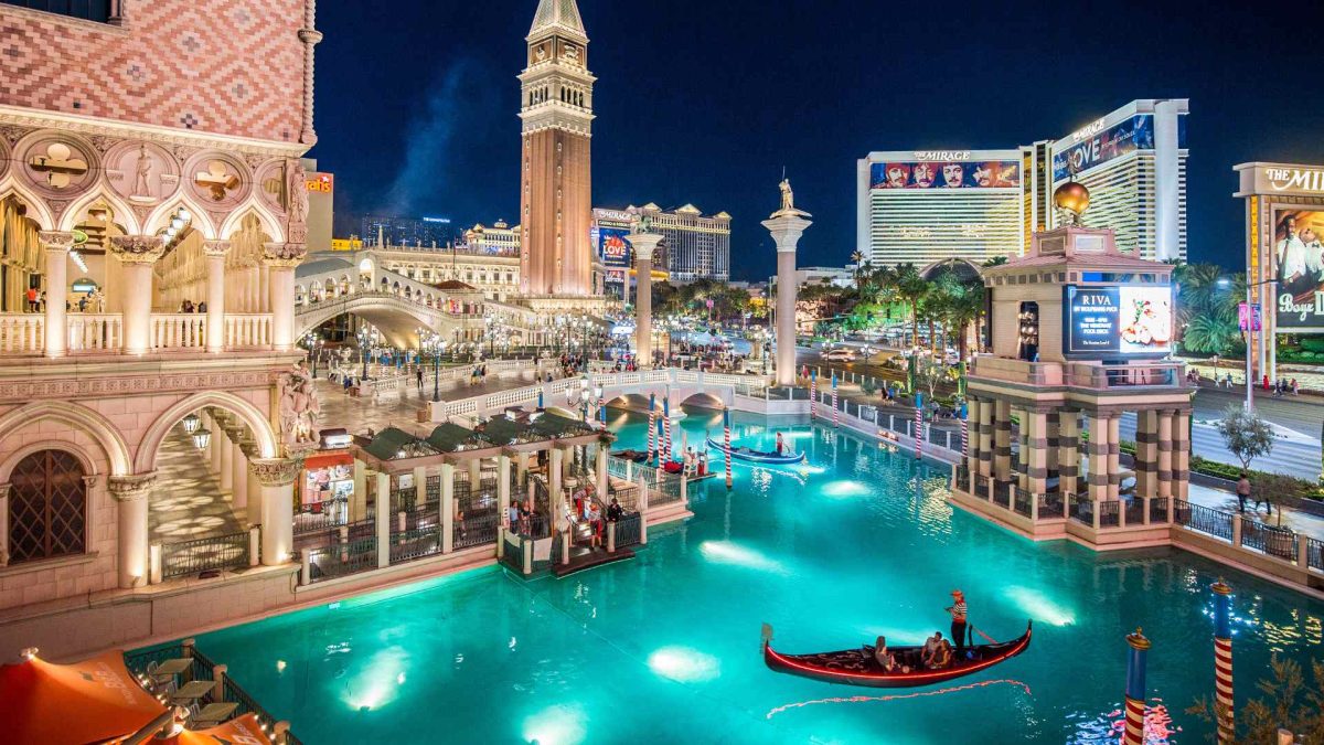 15+ Las Vegas Nicknames: From Sin City to the Neon Capital!